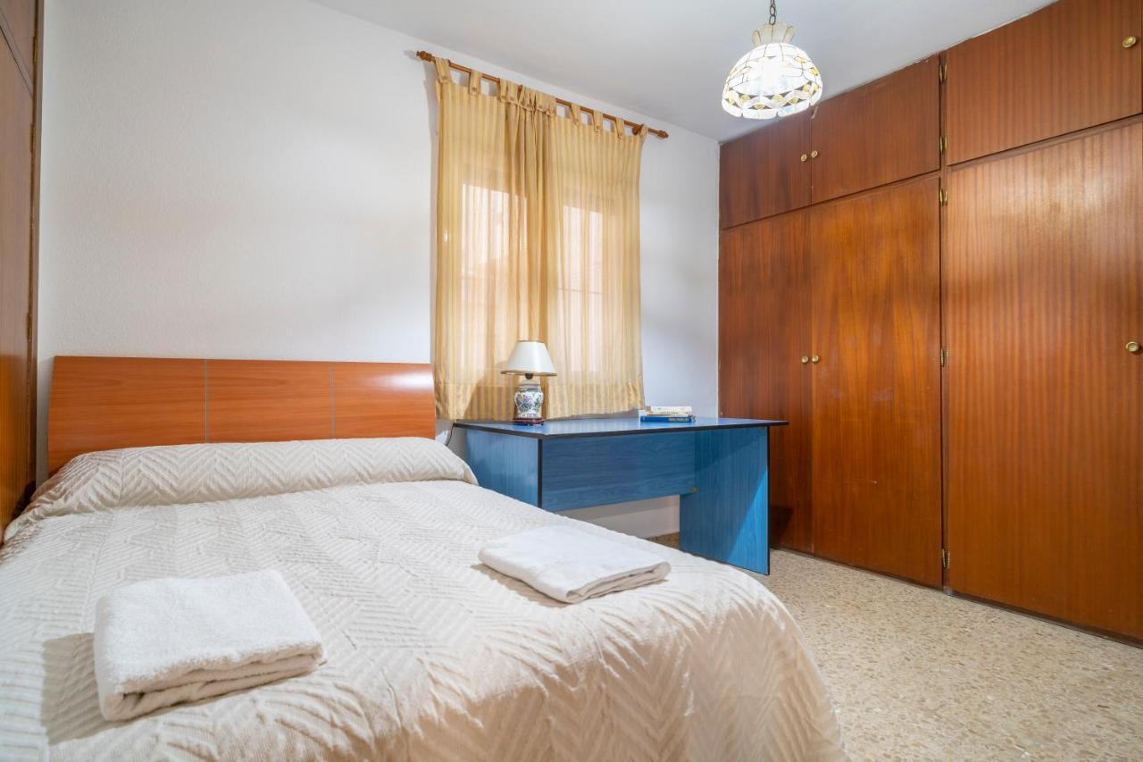 Amplio Piso Para Disfrutar Del Centro De Malaga Con Parking Gratuito Bagian luar foto
