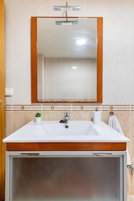 Amplio Piso Para Disfrutar Del Centro De Malaga Con Parking Gratuito Bagian luar foto