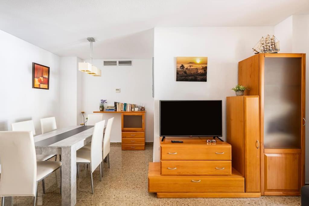 Amplio Piso Para Disfrutar Del Centro De Malaga Con Parking Gratuito Bagian luar foto