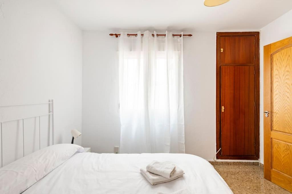 Amplio Piso Para Disfrutar Del Centro De Malaga Con Parking Gratuito Bagian luar foto