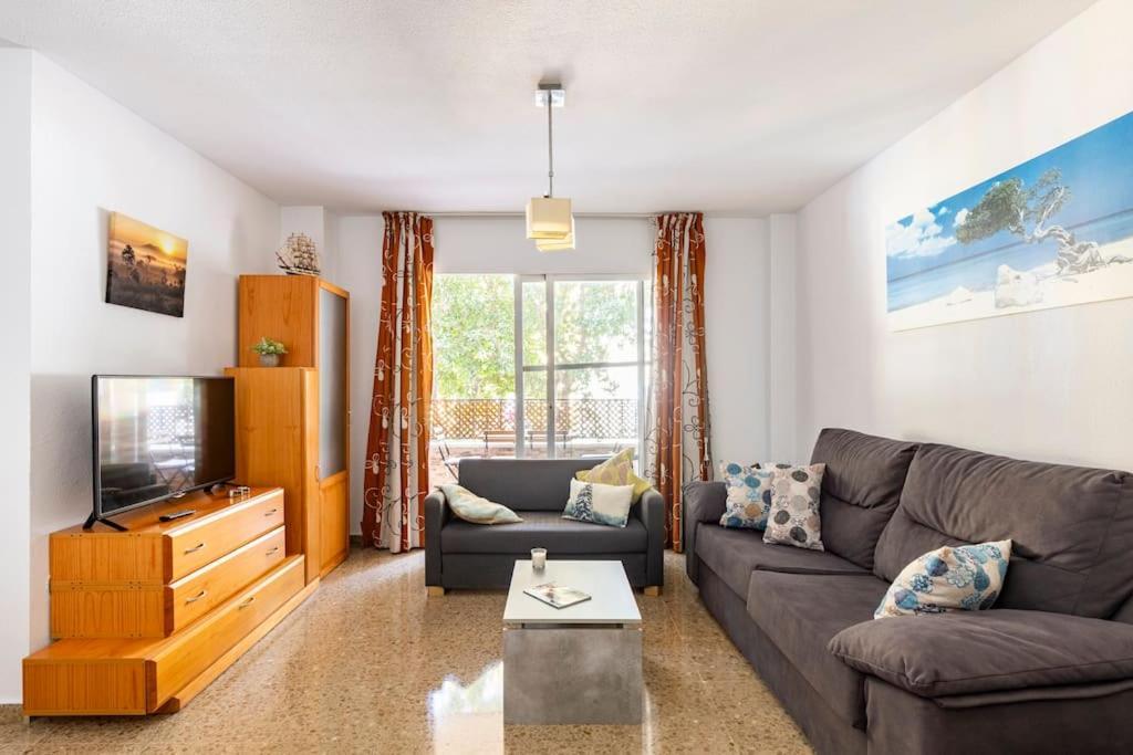 Amplio Piso Para Disfrutar Del Centro De Malaga Con Parking Gratuito Bagian luar foto